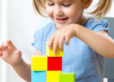 4 giochi per stimolare la creatività di tuo figlio
