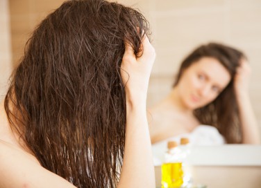 come togliere gomma da masticare capelli, togliere chewing gum capelli