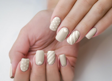 nail art, colori neutri, manicure naturale