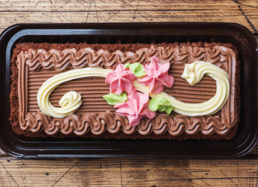 torte rettangolari decorate con cioccolato, torte rettangolari
