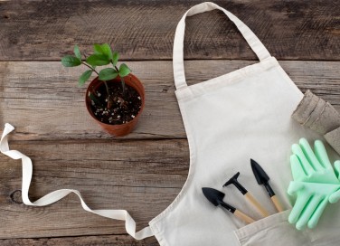 grembiule giardinaggio fai da te come decorare decoupage, grembiule giardinaggio fai da te