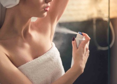 Dove buttare il deodorante spray