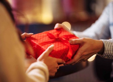 Cosa regalare al fidanzato a Natale