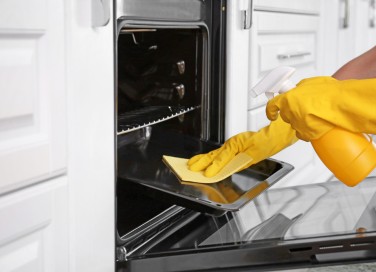 cosa usare per pulire il forno, come pulire il forno