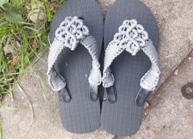 trasformare le ciabatte in sandali, trasformare ciabatte, sandali fai da te