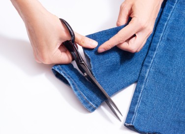 come fare l'orlo ai pantaloni senza macchina da cucire, come fare orlo pantaloni