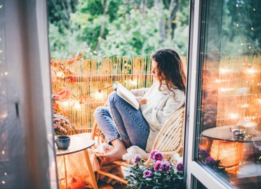 arredare balcone autunno, balcone autunno idee