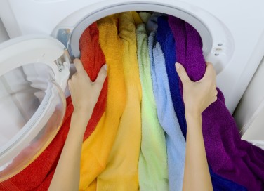 come evitare di far sbiadire i capi in lavatrice, come evitare di far sbiadire i capi