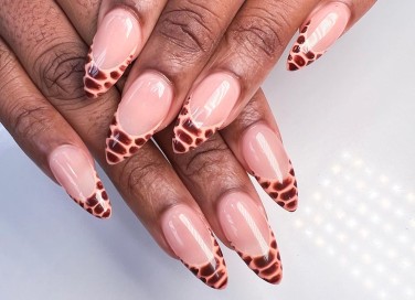 french manicure animalier