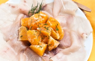 carpaccio spada arancia finocchietto crudo
