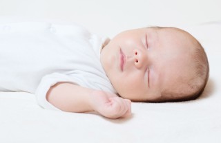 quanto deve dormire un bambino