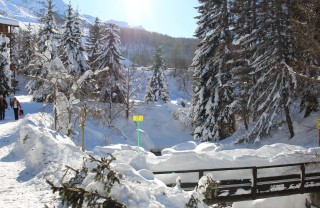 sci inverno neve attrezzatura abbigliamento sciare