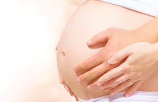 papà gravidanza coppia bambino figlio figlia mamma