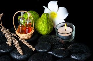olii essenzili profumo casa fragranza odori stanze candele atmosfera rilassante incenso fumo ossigeno