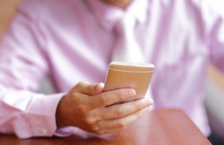 domotica casa moderna controllo distanza smartphone cellulare allarme sicurezza costi