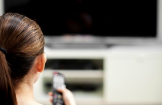 potere telecomando comandare donne donna