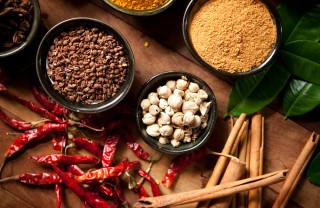 spezie benefici dieta linea cucina suggerimenti