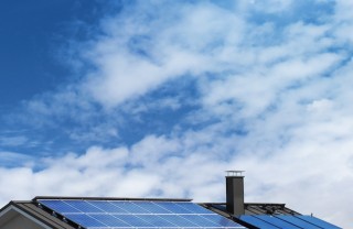 pannelli solari economia domestica risparmio manutenzione pulizia specchi