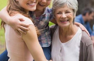 nuore, nipoti, mamma, rapporto, famiglia, educazione