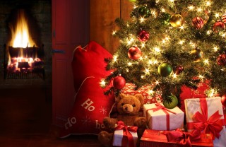 Natale festa inverno idee ecosostenibili riciclo materiali