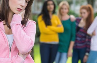 bullismo, bullo, vittima, figlio, figli, bambino, consigli, rimedi, segnali, mamme, mamma, donne, donna