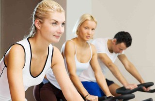 Spinning bike benefici e controindicazioni Spinning bike benefici e controindicazioni