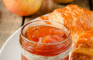 marmellata mele uvetta scorze arancia