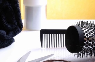 come pulire le spazzole per capelli