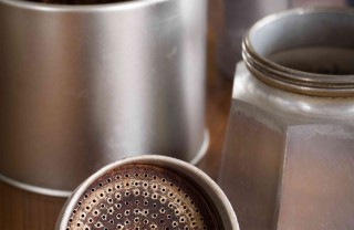 come pulire l'alluminio della caffettiera
