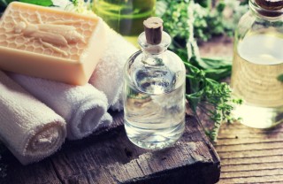 Aromaterapia: gli oli essenziali per ogni stanza della casa