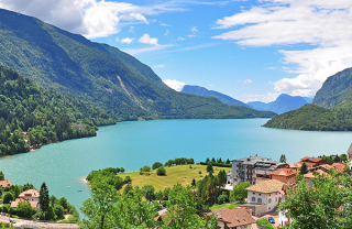 Il Trentino dei laghi e dei passi dolomitici