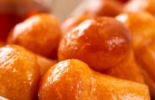 babà napoletano fatto in casa babà napoletano fatto in casa