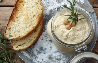 Hummus: due ricette facili e veloci Hummus: due ricette facili e veloci