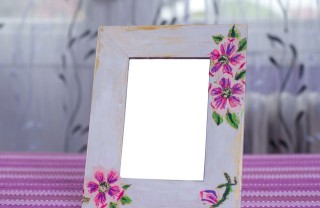 Regali di San Valentino fai da te: la cornice decorata col decoupage cornici decoupage San Valentino, portafoto decoupage San Valentino, regali fai da te San Valentino