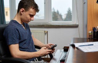 Mio figlio non fa i compiti: 7 consigli per motivarlo a studiare mio figlio non fa i compiti, motivare a studiare, come convincere un ragazzo a studiare, come motivare un ragazzo allo studio