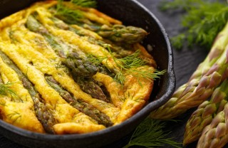 frittata, patate, asparagi