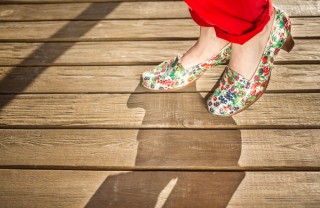 personalizzare scarpe decoupage, decoupage scarpe