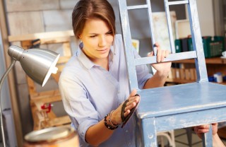 come aggiustare sedia rotta, riparare sedia rotta