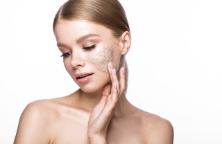 Trattamento scrub per il viso scrub, viso