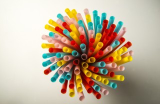 cannucce lavoretti, decorazioni con cannucce