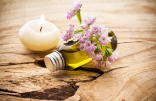 I benefici dell'aromaterapia olio, candela