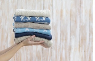 pelucchi maglione lana, togliere pallini maglione