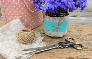 come decorare barattoli, barattoli decoupage, decoupage stoffa