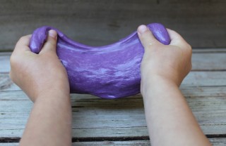 Come fare lo slime arcobaleno fluffy slime ricetta