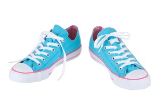 come pulire gomma bianca scarpe, come pulire scarpe bianche, come pulire gomma nera scarpe