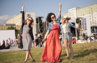 Come vestirsi per un concerto estivo concerto, abbigliamento, estate