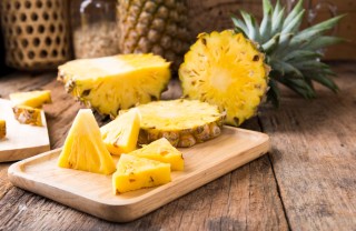 come tagliare, ananas, video spiegazione