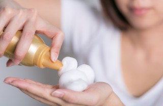 spuma per capelli, come usarla, volume