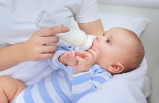 allattamento, latte artificiale