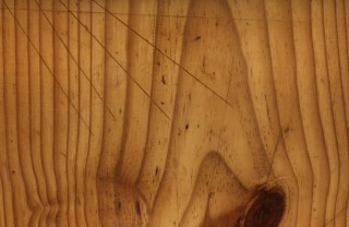 eliminare graffi porta, graffi porta legno, togliere graffi legno